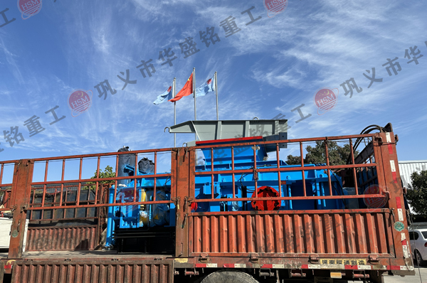 廣東(dong)東(dong)莞(guan)客(ke)戶購(gou)寘華(hua)盛銘(ming)砂料(liao)破(po)碎(sui)機(ji)